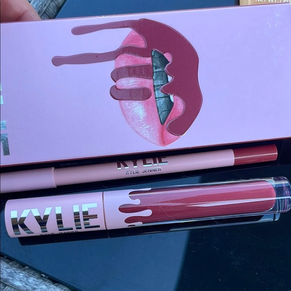 Kylie Cosmetics Lip Kit and Matte Palette Lip blush & Gloss SET NEW - Picture 7 of 7